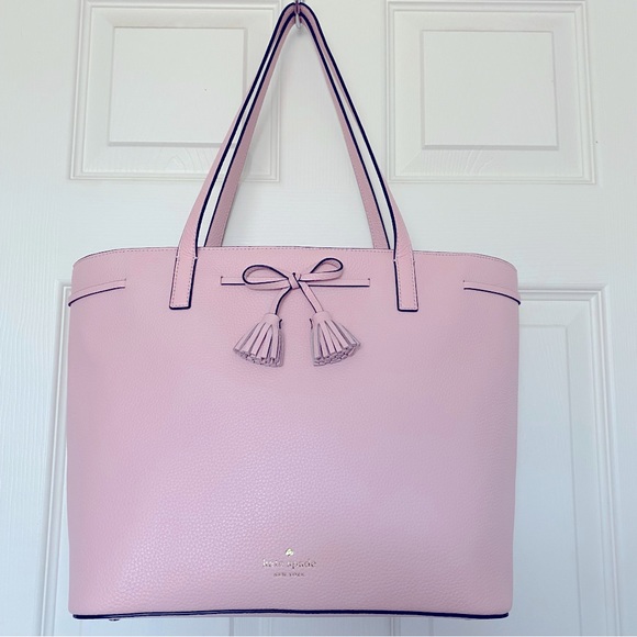 kate spade Handbags - BNWT Authentic Kate Spade Hayes Pebbled Leather Tote Bag W/ Tassels